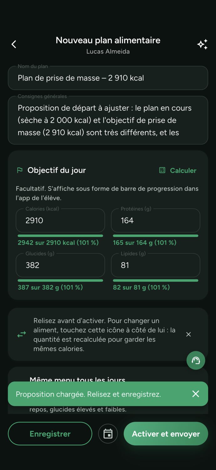 Menu généré par intelligence artificielle dans l'éditeur de Trainer Connect, avec les objectifs de calories, protéines, glucides et lipides atteints